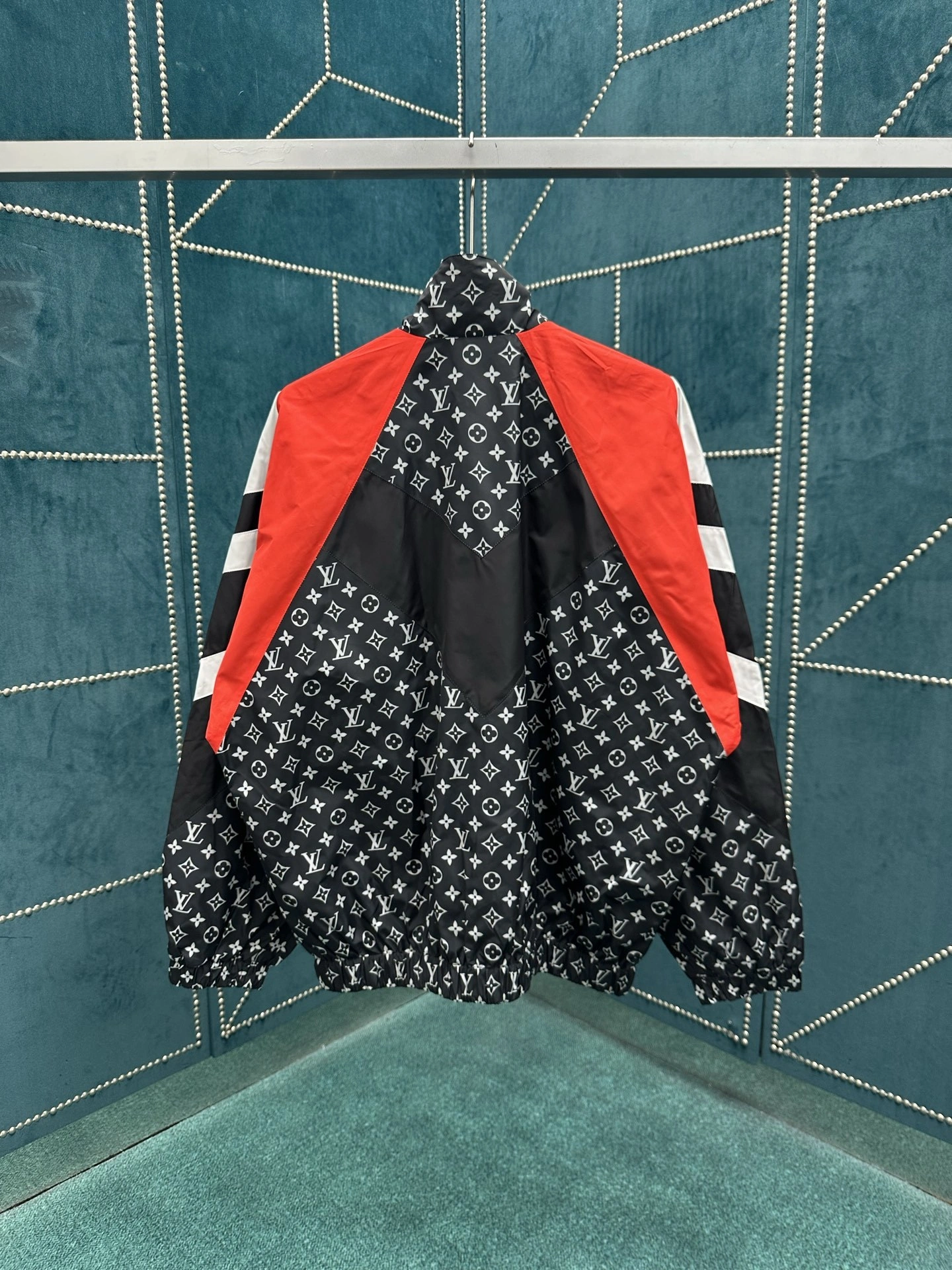 wg.luxury- 8V Nigo item:E-F000H2520